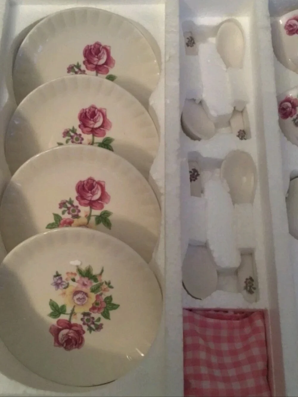 Floral Porcelain Tea Set - Pink Rose Pattern